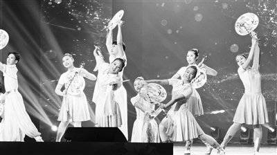 北京市学生艺术节举行优秀节目现场展演活动