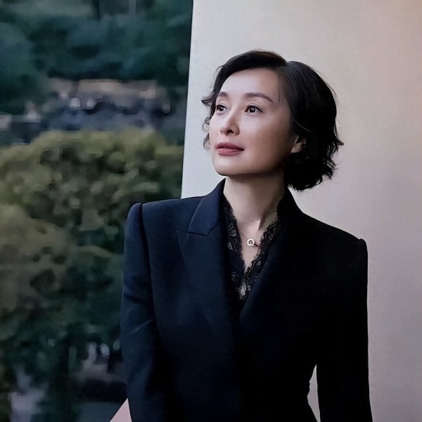 53岁不结婚不生子，拒绝婚姻的吴越，硬是把孤独活成了福报！