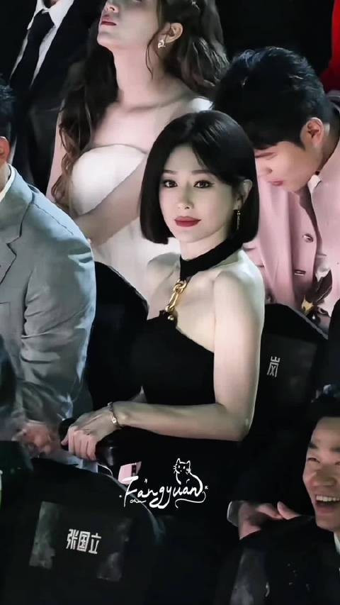 好伟大的一张脸吧 秦岚