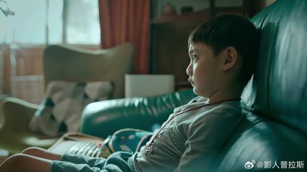 姐姐出去参加应酬 怕弟弟在家干坏事,下秒做法绝了!