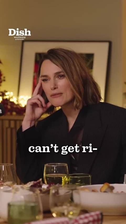 凯拉奈特莉放弃圣诞树颂歌保留真爱至上