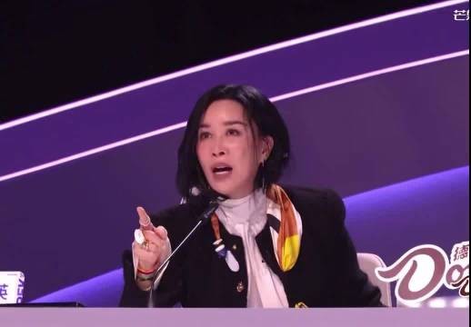 那英模仿殷秀梅东北腔引全场欢笑