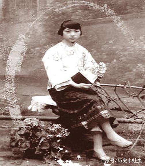 一生挂念一人，被称为戏曲界女皇，最终却与大她20岁的人相守到老