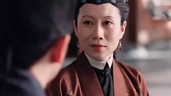 男子惦念初恋一生,晚年才知妻子当年谎言拆散姻缘