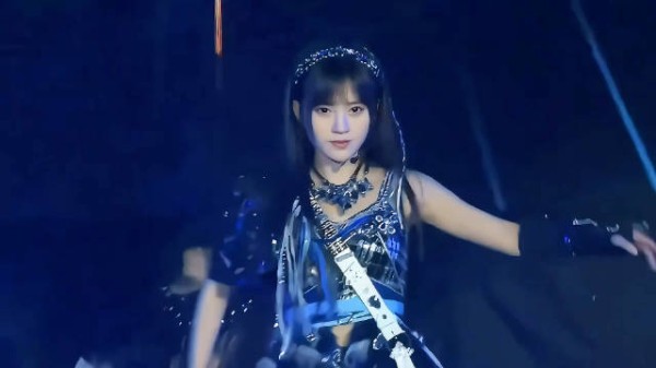 婧祎早期的舞台，这时候应该是真正的巅峰了！