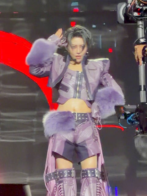 《Overdrive》舞台唱跳全开,用极致舞步引爆全场!