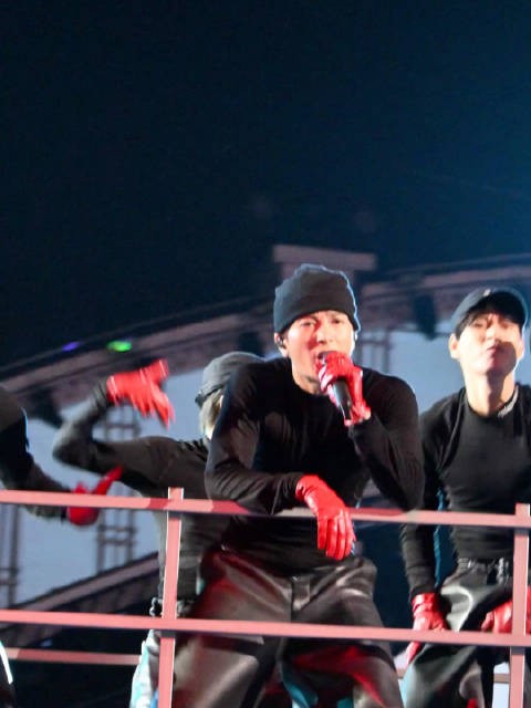 王嘉尔 花车直拍魅力爆炸