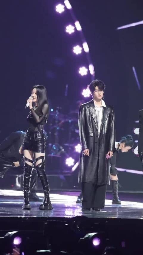 双A姐弟，音色好搭啊！all black太酷了