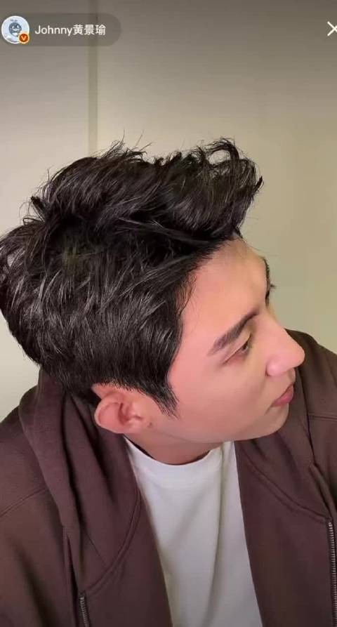 怪不得微博直播的时候一直打哈欠,原来是耳石症犯了