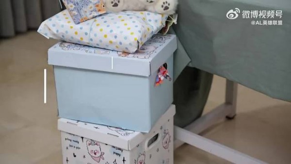 AL分享Kael出道五周年礼物开箱VLOG:谢谢大家精心准备的礼物