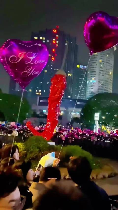 因为歌好听，所以配了张图一路生花