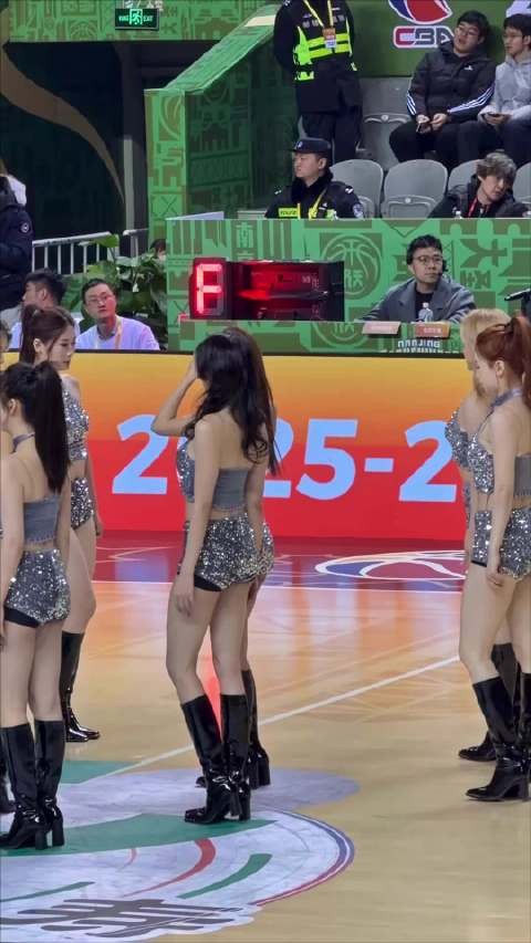 南京同曦啦啦队,真好看! 转载自dy:Bei贝爷