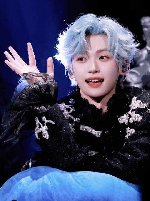 夏奇拉转发梓渝唱跳视频，武汉厦门演唱会受期待