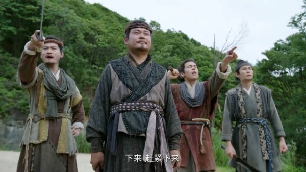 赴山海：萧秋水出手收拾劫匪，拿刀挨个儿打脸，唐方追来最后补刀！