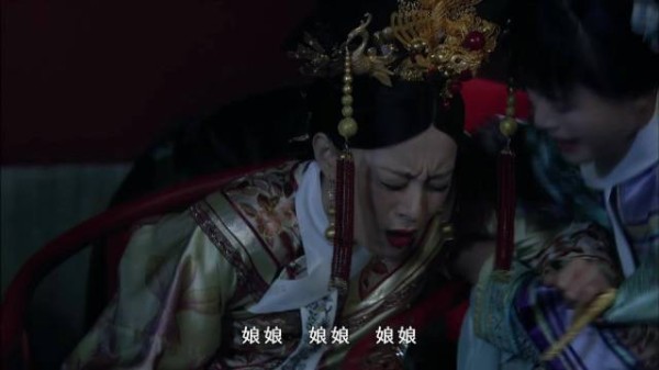 甄嬛生产危急保子心切,宁舍己命护骨肉