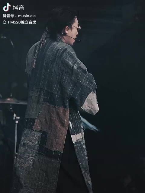 时间到,你就喝了,走吧,走吧 哈哈哈哈哈哈这什么阴间小调,听得太上头了