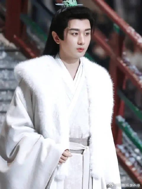 剧里每个人都有自己的高光，全员复仇，群像剧太权威了