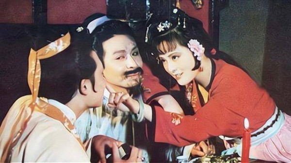 尤三姐是红楼梦第一贞洁烈女？不要被表象所骗，烈而不贞是真面目