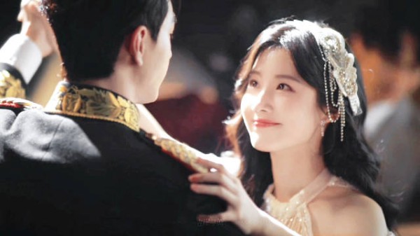 真的太漂亮了记在账上，卢昱晓欠一部真正的民国剧