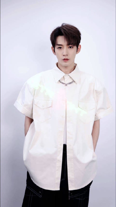 邓为官宣殷沉璧风月不相关角色引热议