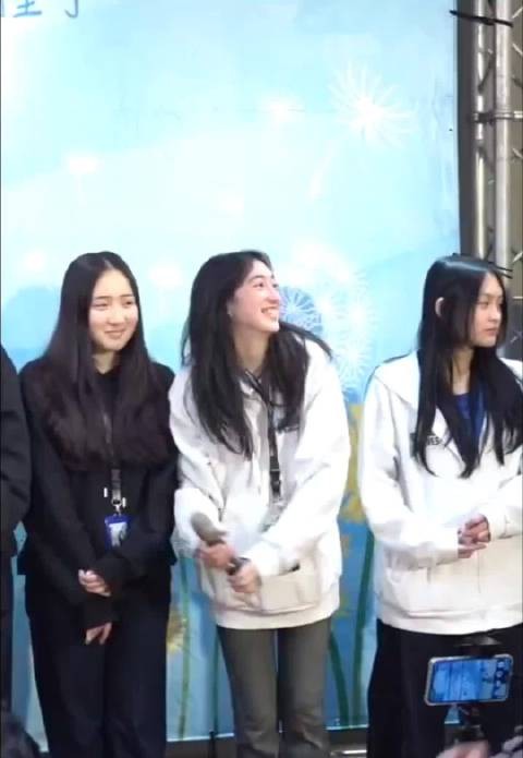 黄嘉千夏克立女儿长这么大了，16岁夏天没考虑进演艺圈