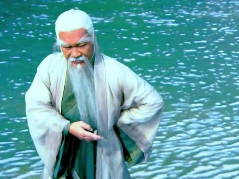 东方不败与风清扬巅峰对决！盘点东方不败四大战斗场面