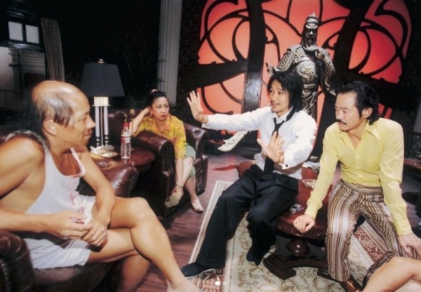 周星驰发文悼念梁小龙