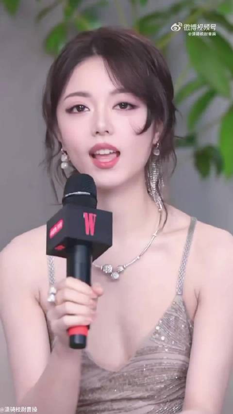 支持赵今麦分耳机自由