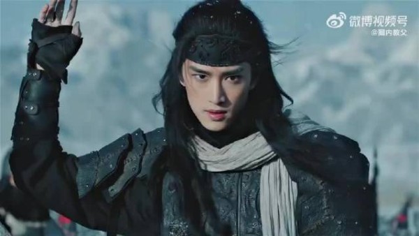 张康乐《冰湖重生》大寒预告曝光，燕洵雪幕挥剑