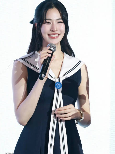 邝玲玲今日活动路透小合集