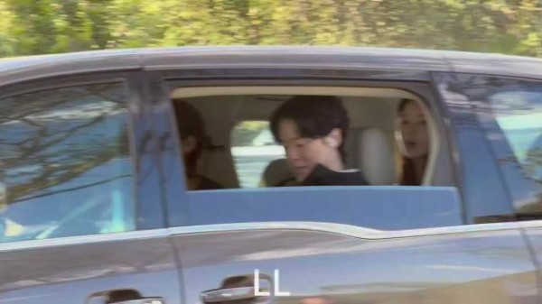 鹿晗西双版纳录制五哈，贴心与粉丝打招呼