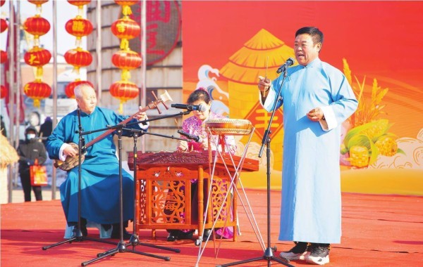 一台“村晚” 装的是全村人的日子