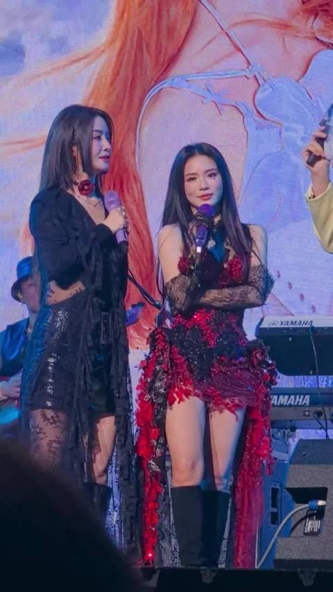 李晟强吻黄英引热议,1分45秒名场面曝光