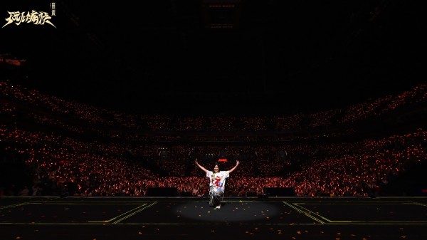 梧桐冬夜温情见证重逢 田震首次南京个唱声动金陵