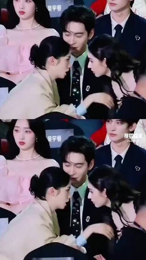 周也王玉雯从星光大赏热聊到巴黎时装周复刻名场面