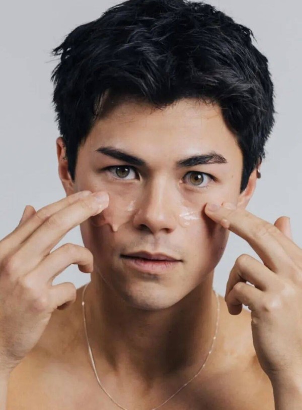 中英混血男星正式出道!