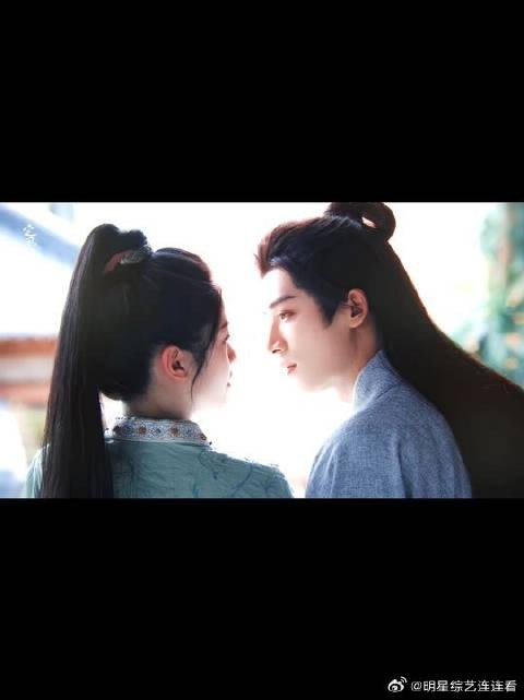 “我爱你”三个字,眼睛总是抢跑一步