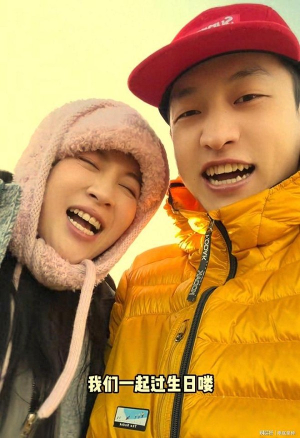 李嘉格点赞祝车澈越来越好，李嘉格和男友冰岛过生日，很幸福甜蜜