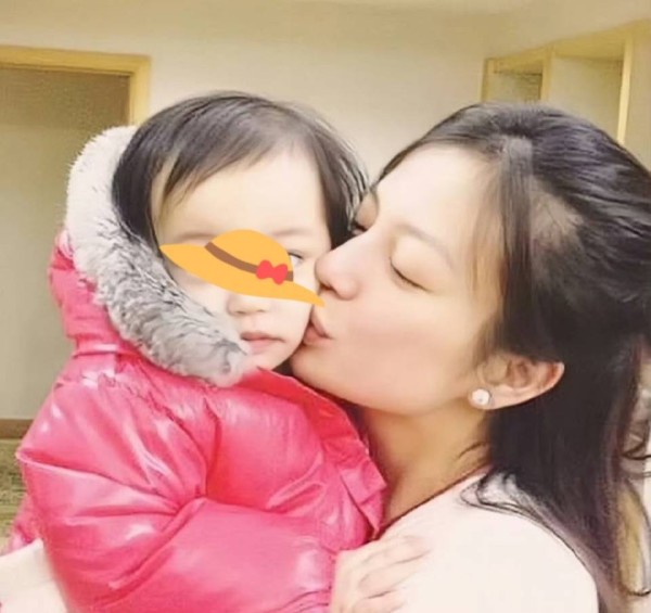 赵薇哥哥赵健替妹妹硬刚造谣者:在网暴面前,我妹妹赵薇才是弱者