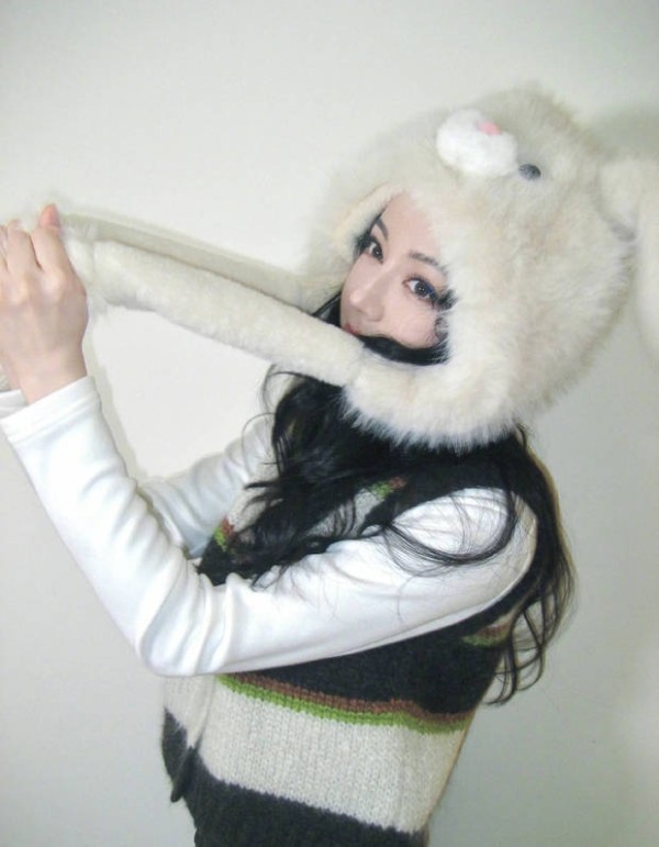 迪丽热巴的皮肤白皙,保养有方。