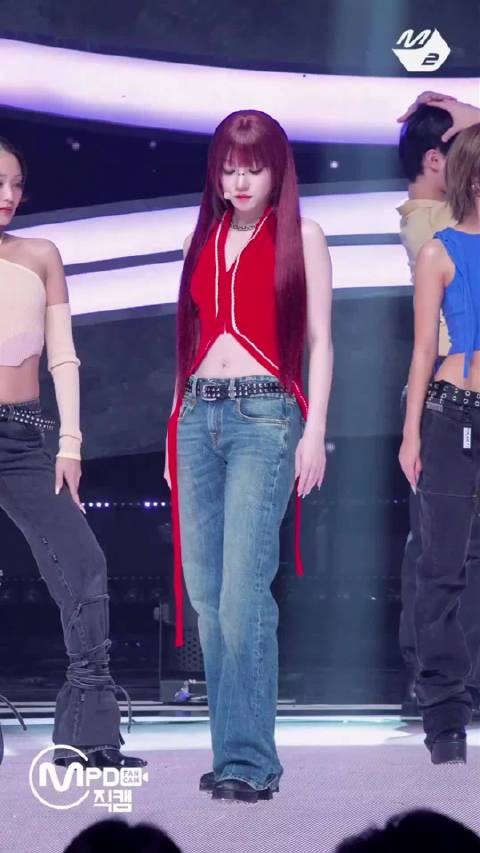 MCD~宋雨琦Mono初舞台直拍 KOMCA首位且唯一中国人,三奢女帝做的好