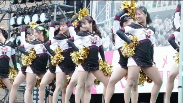 早稻田大学拉拉队MYNX女大学生啦啦队