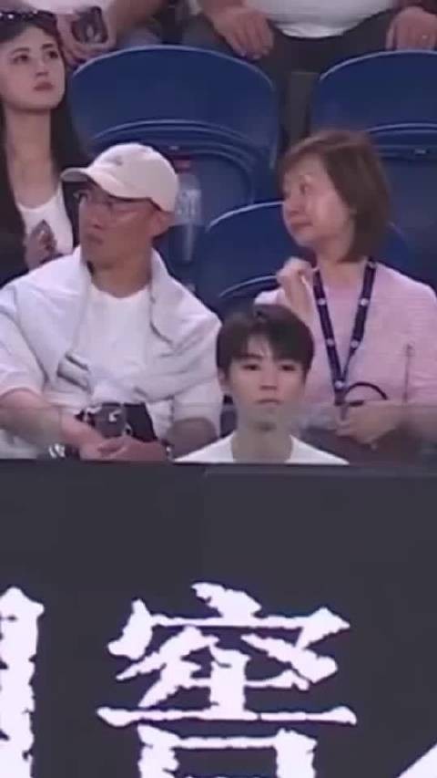 周杰伦王俊凯同观澳网，王俊凯多部新片引期待