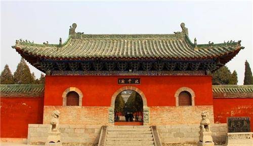 比干被挖心后,仍然能活下来,为何却因卖菜农妇一句话丢掉性命