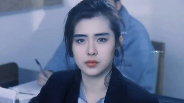 惊艳时光的神仙颜值,美得独一无二,完全理解为什么她能影响一代人的审美了