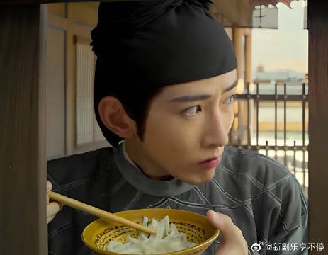 “死 的 只 不 过 是 个 护 卫”