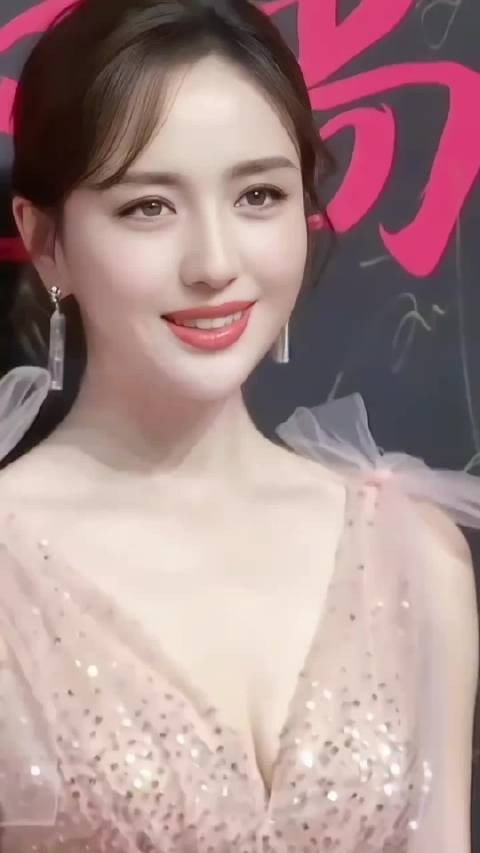 佟丽娅 西域开出娇艳的花