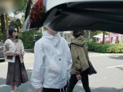 前妻拐走康律意中人，唐盈盈休假自主引热议