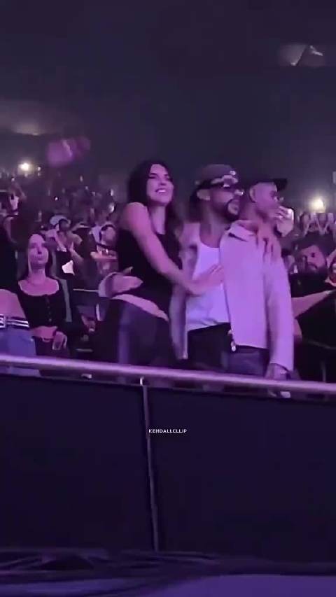 Bad Bunny绝对是唯一一位摆脱了卡戴珊家族魔咒并最终赢得格莱美奖的名人