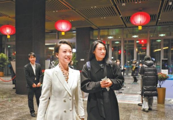 北京艺术中心迎第100万位观众